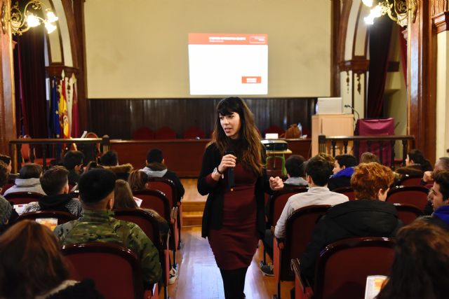 La Universidad de Murcia inicia la campaña de charlas de orientación a estudiantes de Secundaria - 1, Foto 1