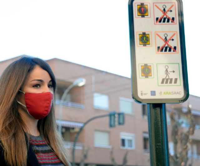 Los entornos del colegio de educación especial Las Boqueras y del centro de Asteamur ya cuentan con semáforos adaptados a personas con trastorno autista - 3, Foto 3
