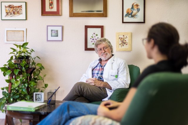 Recomendaciones de Mentalia Salud para acompañar a personas con depresión - 1, Foto 1