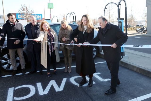 Powerdot inaugura la mayor estación de recarga de Castilla-La Mancha en el Parque Comercial El Golf - 2, Foto 2