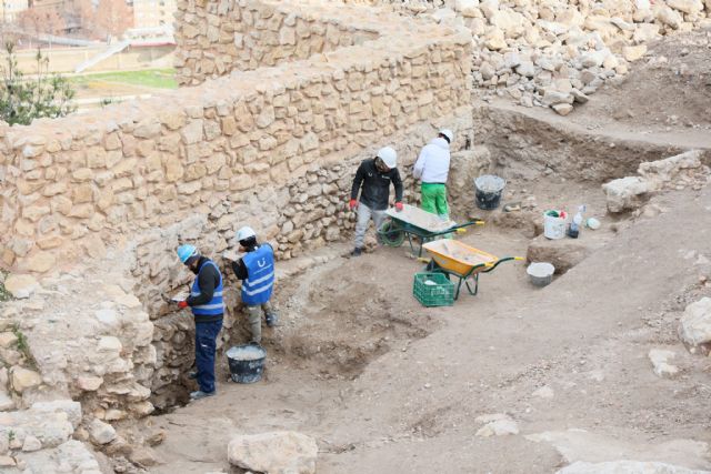 Avanzan a buen ritmo las obras de rehabilitación y puesta en valor de la Ermita de San Clemente que dinamizará el  itinerario musealizado del entorno de la Fortaleza del Sol - 5, Foto 5