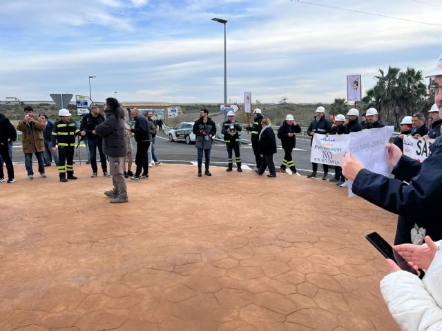 UGT pide unidad política para salvar los puestos de trabajo de SABIC - 3, Foto 3