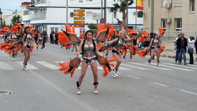 El temporal obliga a suspender desfile carnaval Santiago de la Ribera después de comenzado - 5, Foto 5