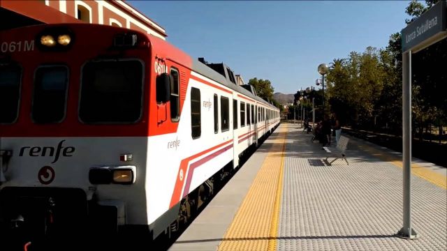 El PSOE denuncia los continuos retrasos en los trenes de Cercanías y reclama un calendario de actuaciones para la modernización integral de la línea Murcia-Lorca-Águilas - 1, Foto 1