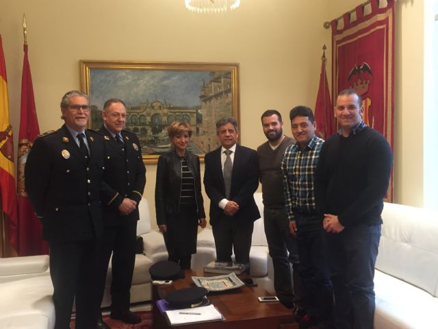 Policía Local y Consulado de Ecuador se reúnen para coordinar el dispositivo para las elecciones presidenciales del próximo domingo - 2, Foto 2