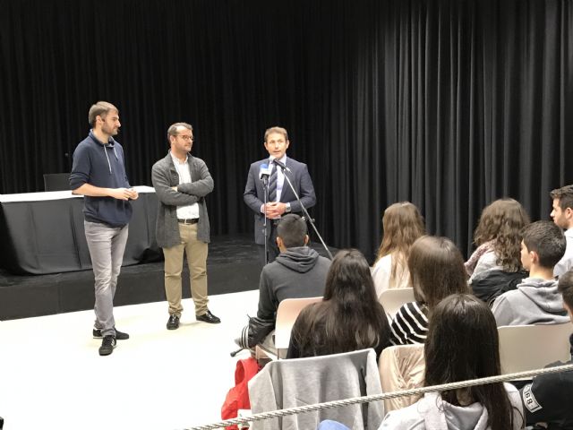 El actor Pedro Ángel Roca comparte experiencias con jóvenes de Torre-Pacheco - 2, Foto 2