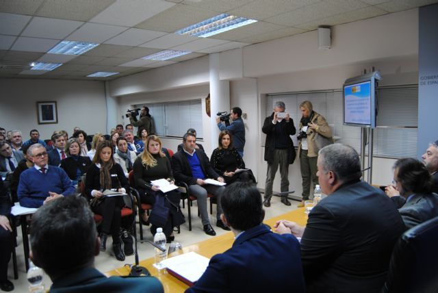 El concejal Antonio José Merino asiste a una reunión sobre seguridad convocada por la delegación del Gobierno - 1, Foto 1