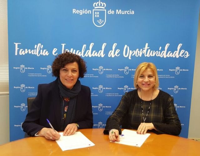 La Comunidad destina 476.000 euros para ayuda a domicilio a personas dependientes en Puerto Lumbreras - 1, Foto 1