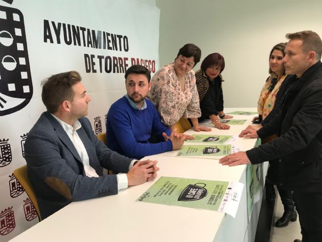 Café Solidario Azabache a beneficio de la Asociación Española Contra el Cáncer - 2020 - 1, Foto 1