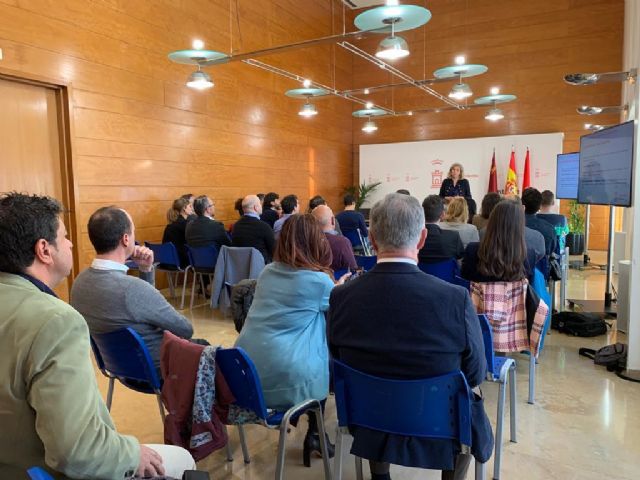 Más de 40 participantes de concesionarias públicas y empresas del sector proponen iniciativas para el desarrollo de la Estrategia de Economía Circular del municipio - 1, Foto 1