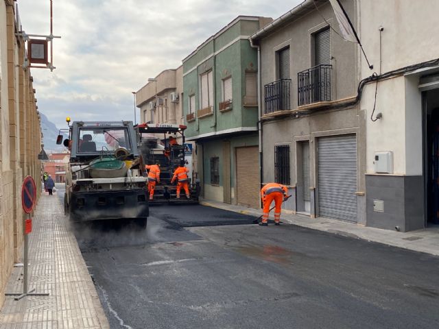 El Ayuntamiento mejora el firme de varios tramos de doce calles del casco urbano a través de una nueva fase del Plan de Asfaltado - 1, Foto 1
