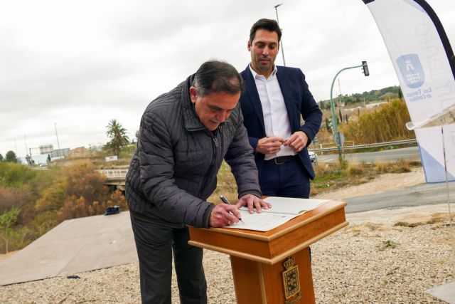 Los Ayuntamientos de Murcia y Las Torres de Cotillas firman un convenio para las obras del puente sobre la Rambla Salada - 2, Foto 2