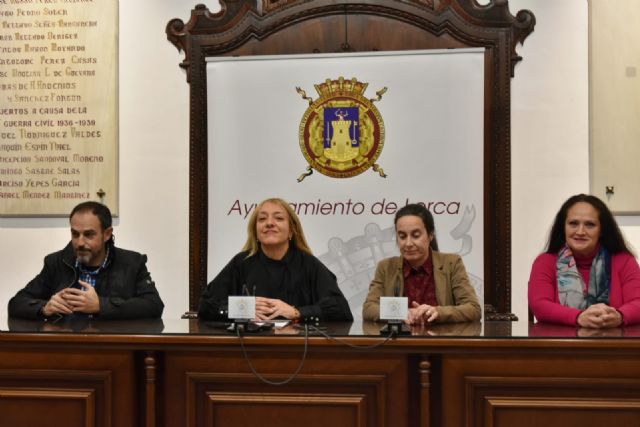 Los estudiantes de los centros educativos del municipio disfrutarán de visitas guiadas a la exposición 'Viajes por el término de Lorca a lo largo de los tiempos geológicos' - 1, Foto 1