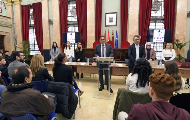 Más de 100 estudiantes participan en la jornada organizada por el Ayuntamiento para celebrar el Día Internacional de la Mujer y la Niña en la Ciencia - 3, Foto 3
