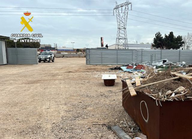 El SEPRONA de la Guardia Civil investiga a un vecino de San Javier por la incineración de un perro - 1, Foto 1
