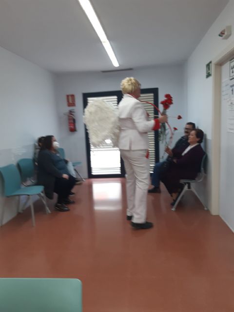 Cupido pasea por las calles de Torre Pacheco sorprendiendo a los vecinos - 4, Foto 4