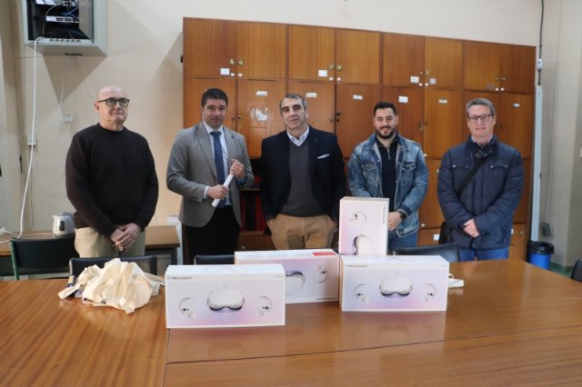 El director general de Formacin Profesional, Enseanzas de Rgimen Especial y Educacin Permanente visita el IES Valle de Leiva y anuncia novedades, Foto 1