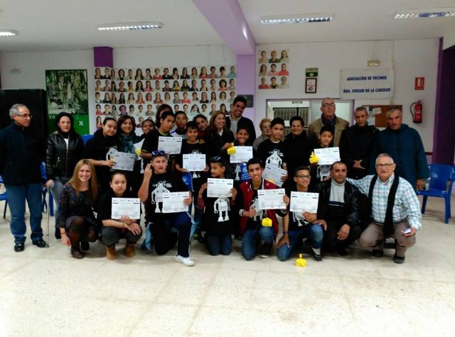 Una veintena de chavales aprenden a programar con Servicios Sociales y el Proyecto Abraham - 1, Foto 1