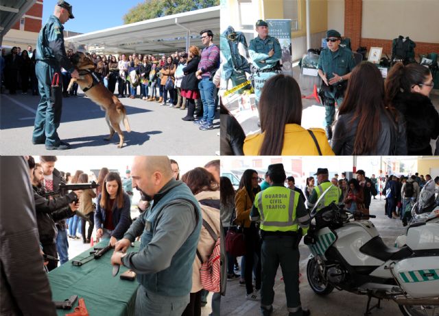 Estudiantes de Criminología de la UMU visitaron instalaciones de la Guardia Civil de Murcia - 4, Foto 4