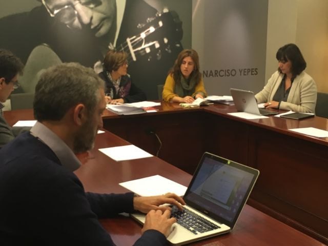 Víctor Martínez: PSOE y Podemos quieren parchear la reforma del Estatuto y se olvidan de los intereses generales - 1, Foto 1