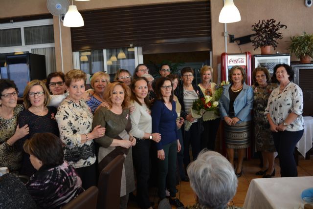 La alcaldesa, el grupo Mucho por vivir y Paca Albarracín, galardonadas en los premios Día de la Mujer - 4, Foto 4