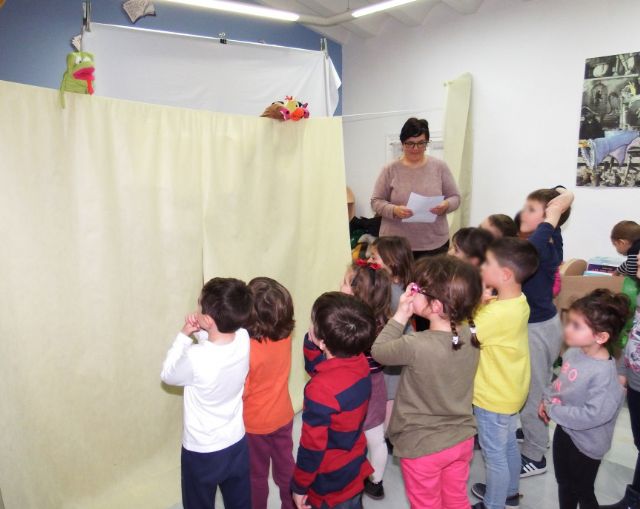 La narradora Clara Garca enseña a los padres a contar cuentos, Foto 8