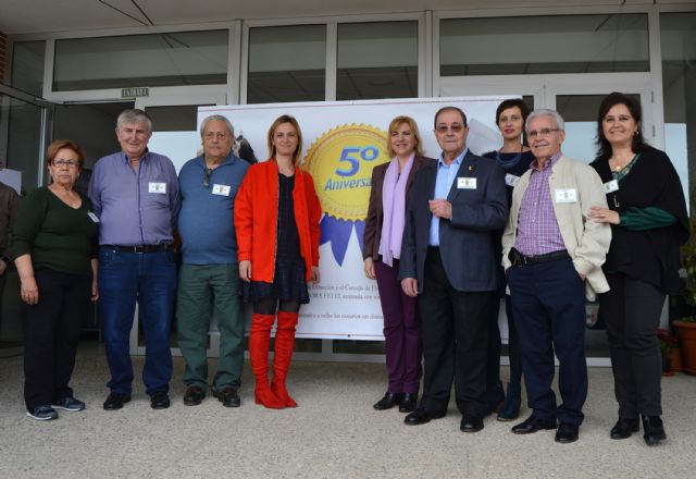 El Centro de Personas Mayores celebra con la consejera Violante Tomás el quinto aniversario de sus instalaciones - 1, Foto 1