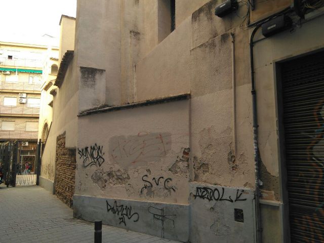 Huermur denuncia el mal estado de la muralla medieval de Murcia - 1, Foto 1