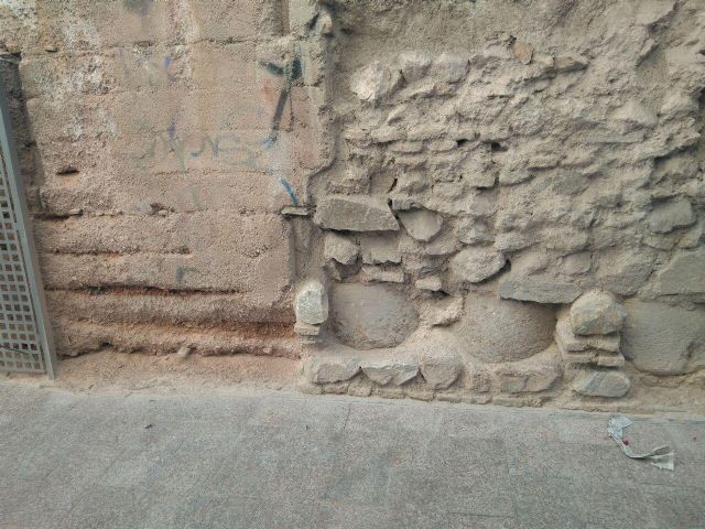 Huermur denuncia el mal estado de la muralla medieval de Murcia - 4, Foto 4