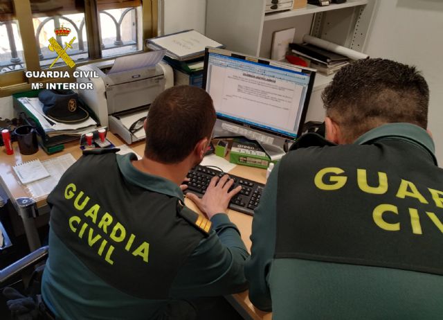 La Guardia Civil detiene a dos personas dedicadas a robar en viviendas de Albudeite - 3, Foto 3