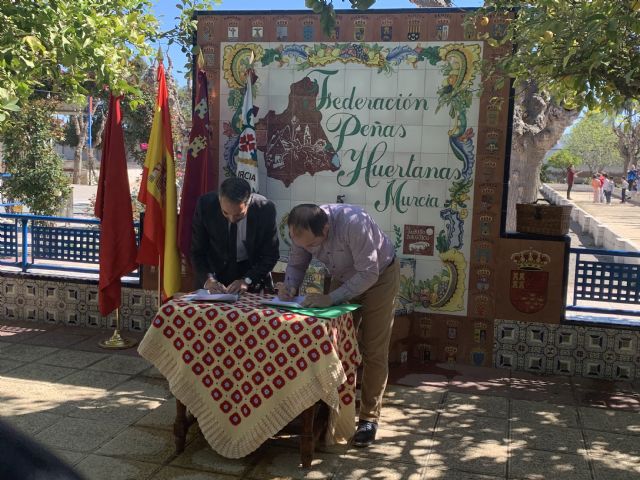 La Concejalía de Patrimonio y la Federación de Peñas Huertanas firman un convenio de actualización y regularización de cesión de uso de los terrenos ubicados en la Fica - 1, Foto 1