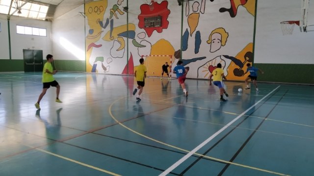 El Polideportivo Municipal 6 de Diciembre y la Sala Escolar acogieron la Fase Intermunicipal de Fútbol Sala de Deporte Escolar, Foto 5