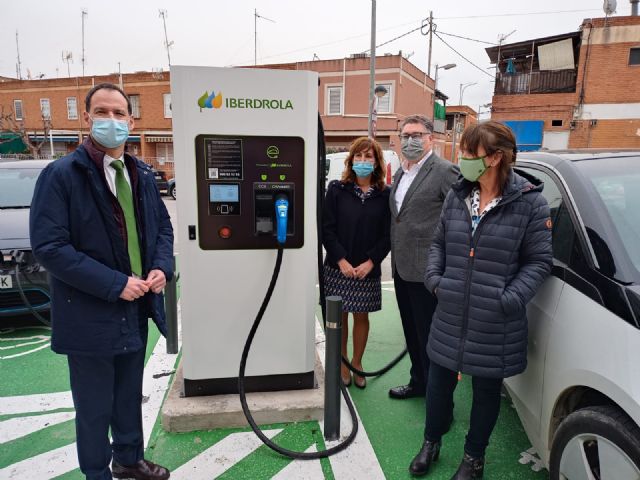 Murcia estrena seis nuevos cargadores para vehículos eléctricos junto a paradas de taxis - 1, Foto 1
