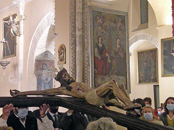 Antonio Rendon. El Cristo del Buen Fin realizó el primer viernes de cuaresma el tradicional Vía-crucis por el Templo de Alcalá del Río - 2, Foto 2