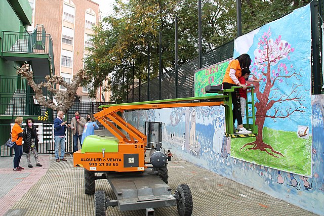 El AMPA del Colegio Miguel de Cervantes también se involucra en la Floración - 1, Foto 1
