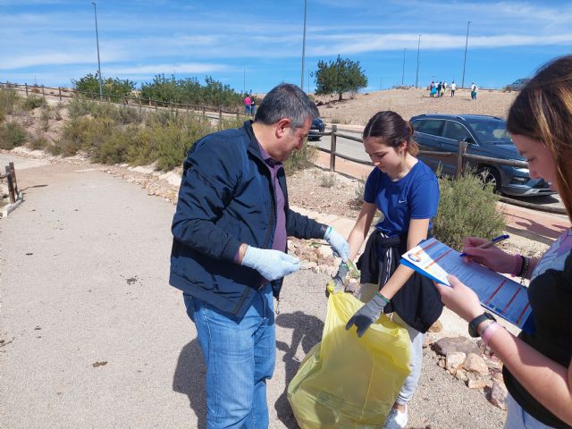Más de 400 personas participan en el Proyecto Libera de recogida de basura en los parajes naturales de Alcantarilla - 4, Foto 4