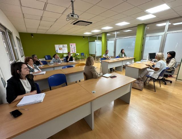 Fuente Álamo pone en marcha formaciones en español y nuevas tecnologías para facilitar la empleabilidad - 1, Foto 1