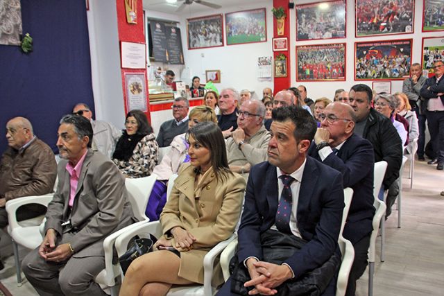 Cultura. Sevilla . Manuel Barrera Marroco exaltó la Semana Santa de Sevilla en la Peña las Maravillas - 2, Foto 2