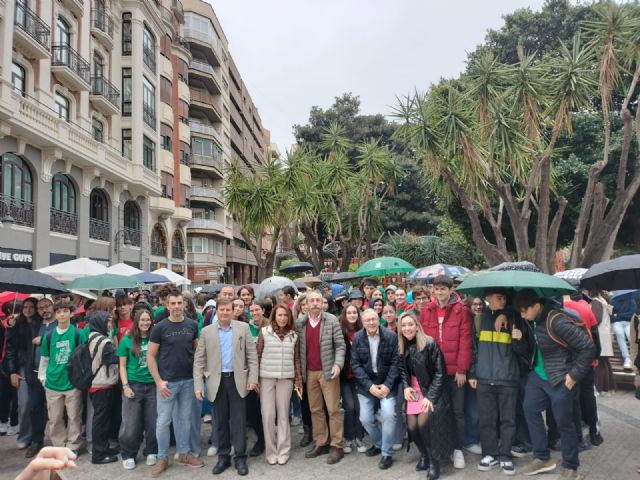 Más de 200 estudiantes resuelven enigmas sobre ciencia e historia de Murcia en la I Gymkhana matemática: edición Murcia 1200 - 1, Foto 1