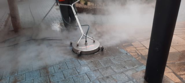 El pavimento de la Plaza de la Región Murciana y el Paseo Rosales de Molina de Segura recupera su color original - 3, Foto 3