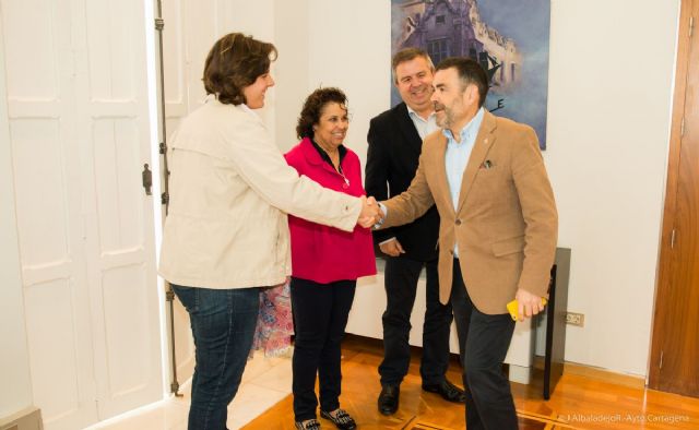 El alcalde y el concejal de Calidad de Vida agradecen la labor de la Casa de Formación y Espiritualidad San José - 4, Foto 4