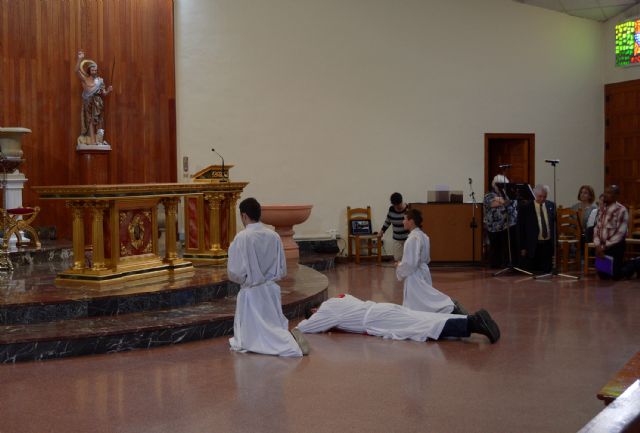 Las iglesias torreñas acogen los oficios para conmemorar la Pasión y Muerte de Jesucristo - 1, Foto 1