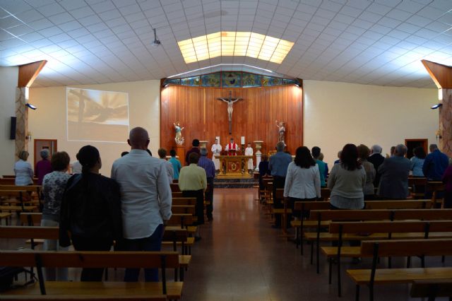Las iglesias torreñas acogen los oficios para conmemorar la Pasión y Muerte de Jesucristo - 3, Foto 3
