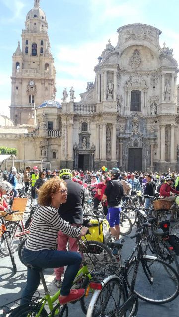 Ahora Murcia participa en la bicifestación en apoyo de  los  colectivos ciudadanos que demandan un municipio por la salud y contra el cambio climático - 1, Foto 1