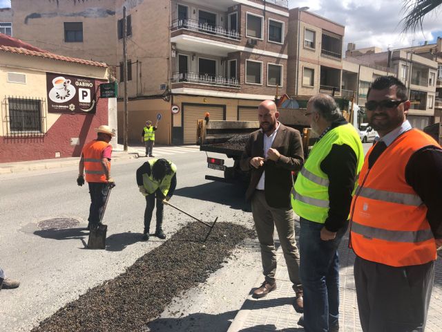 Labores de conservación en la carretera que conecta las pedanías murcianas de Los Dolores y San José la Montaña - 1, Foto 1