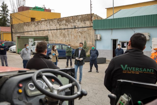 El Plan de Choque de Desinfección cuenta con 35 operarios entre trabajadores del servicio de limpieza, operarios municipales y agricultores voluntarios - 3, Foto 3