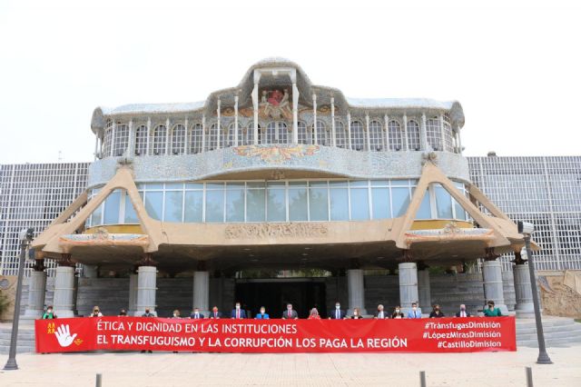 Los diputados de Ciudadanos se manifiestan en contra del transfuguismo y por la ética y la dignidad en las instituciones - 1, Foto 1