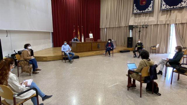 Ayuntamiento y Consejería de Salud trabajan en la intervención sociocomunitaria con diferentes colectivos para frenar la expansión de la COVID-19 en Puerto Lumbreras - 1, Foto 1