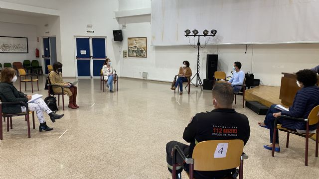 Ayuntamiento y Consejería de Salud trabajan en la intervención sociocomunitaria con diferentes colectivos para frenar la expansión de la COVID-19 en Puerto Lumbreras - 2, Foto 2