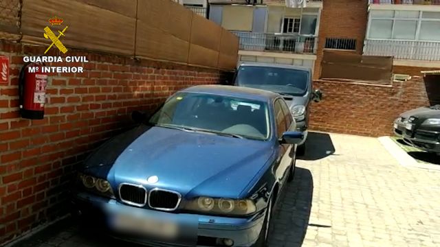 La Guardia Civil desarticula una organización criminal dedicada a la adquisición fraudulenta de vehículos y su posterior venta a terceros en Europa - 2, Foto 2